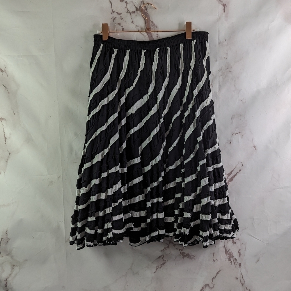 Baik Baik Honolulu Skirt Womens 28 Medium Black White Knee Boho Striped Artsy
